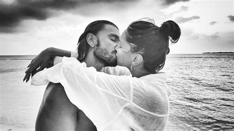 Ranveer Singh and Deepika Padukone kiss on the beach in his new post ...