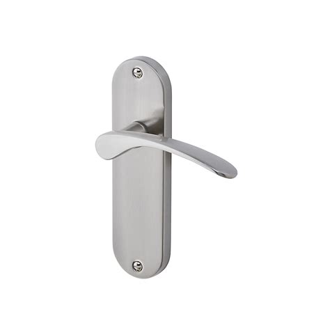 Colours Beare Satin Nickel Effect Aluminium And Steel Curved Latch Door Handle L110mm Diy At Bandq