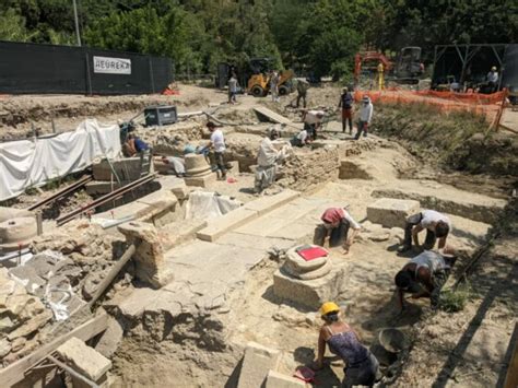 Riflessioni Sulla Scoperta Archeologica Di San Casciano Dei Bagni