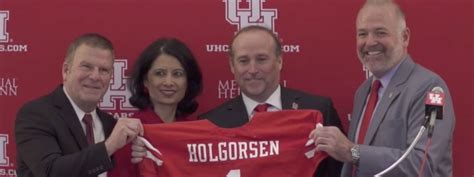 Houston football: Cougars betting long-term future of program on Dana Holgorsen