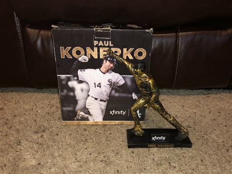 Paul Konerko Chicago White Sox SGA 2005 World Series Replica Statue