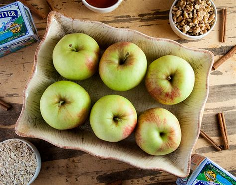 Baked Stuffed Apples - Seasoned Sprinkles