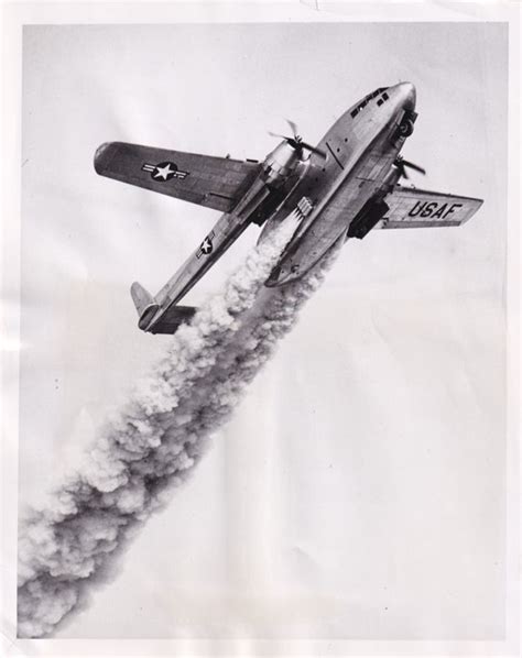 International News Photos - 1951 Fairchild C-119 - Catawiki