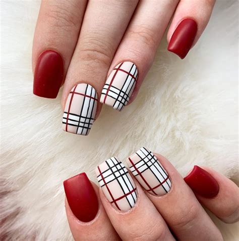 50 Pretty Plaid Nails Youll Love The Glossychic Plaid Nails