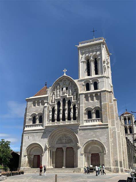 Basilique De V Zelay