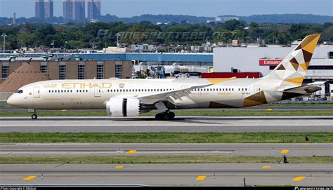 A6 Blg Etihad Airways Boeing 787 9 Dreamliner Photo By Omgcat Id