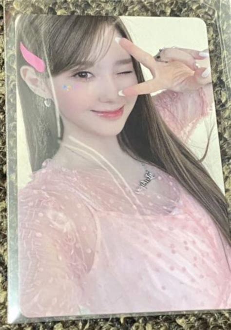 On Twitter Rt Picschaehyun She Has The Prettiest Cards