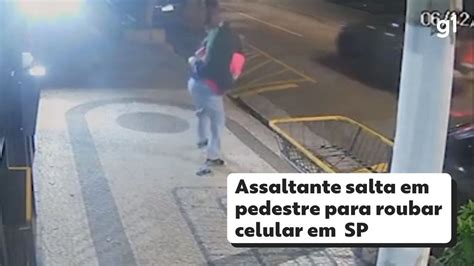 Assaltante pula nas costas de pedestre dá mata leão e rouba celular