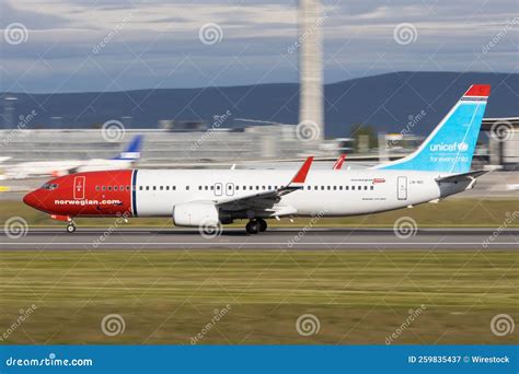 Low Cost Carrier Norwegian Airlines Departing Oslo Editorial Photography - Image of commercial ...