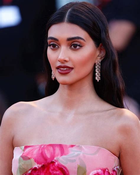 Meet Neelam Gill The Gorgeous Model Partying With Leonardo Di Caprio