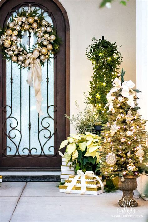 20 Luxury Gold Christmas Trees Decor For Sparkling Holidays Homemydesign