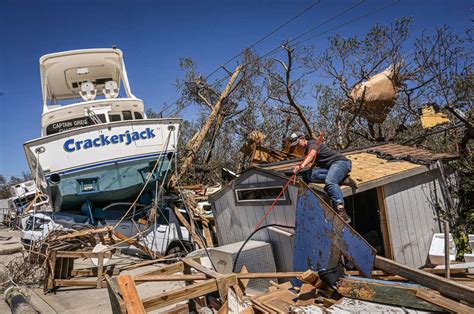 Lee County Officials Face Questions Over The Late Hurricane Ian