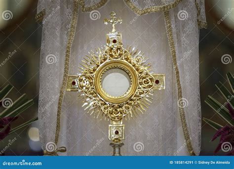 Adorazione Ostensoriale Del Corpus Christi Della Chiesa Cattolica