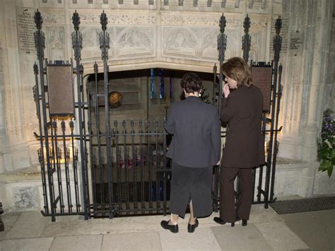 Foto Makam Ratu Elizabeth Ii Potret Makam Raja Ratu Dunia