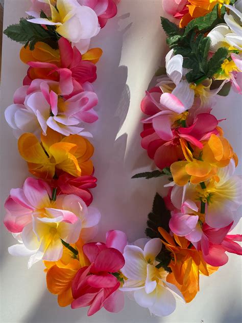 Rainbow Hawaiian Flower Lei – [ki-ele]