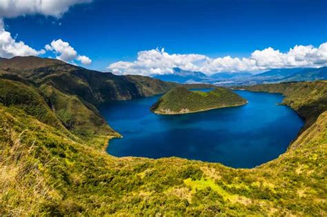 Cuicocha Lagoon Hiking Trip from Otavalo - Book at Civitatis.com