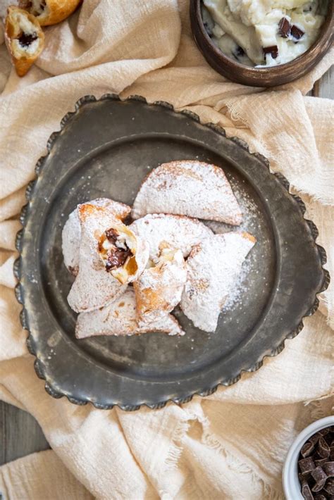 Cassatelle Con Ricotta Siciliane Dolci Fritti Trapanesi Tipici Di