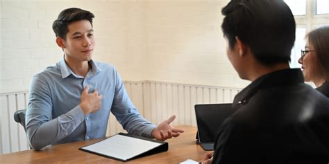 Tips Perkenalan Diri Saat Interview Kerja Maucash