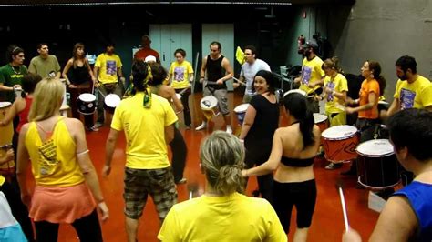 Día Del Samba Reggae 2011 Cursos De Danza Y Percusión Youtube