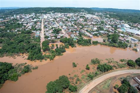 No Rio Grande Do Sul Quase Mil Pessoas Afetadas Pelas Chuvas E