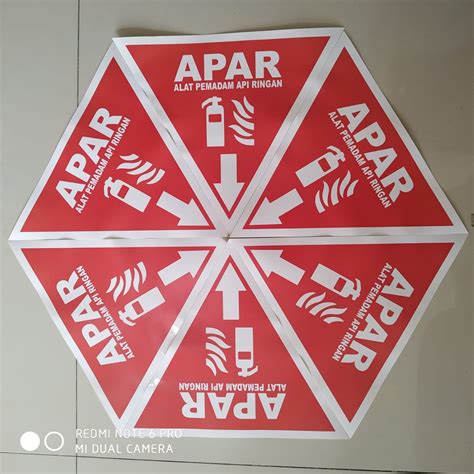 Jual Sticker Segitiga Apar Penanda Alat Pemadam Api Rambu Tabung APAR