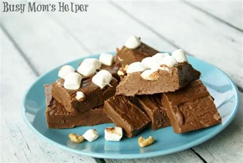 Simple And Delish Marshmallow Fudge