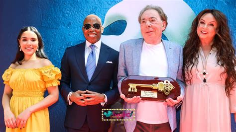 Sir Andrew Lloyd Webber Key To The City From Mayor Eric Adams W