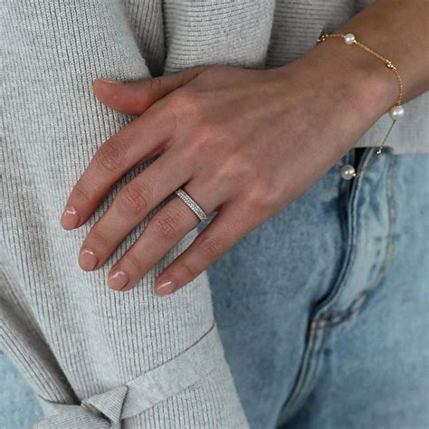 Anniversary Bands - Vandenbergs Jewellers