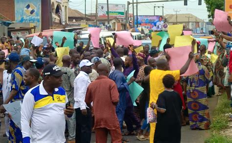 Ondo Primary Protesters Besiege Apc Secretariat Over Alleged