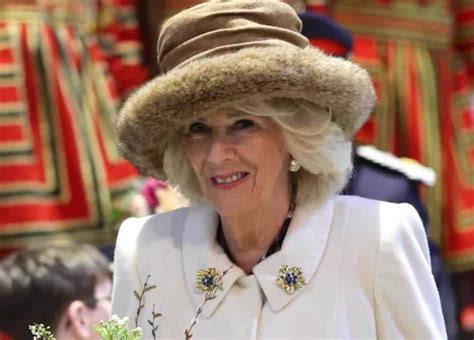 Preside La Reina Camilla Misa Del Jueves Santo Sin Charles III