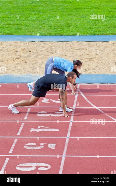 Marathon Starting Line Male Hi Res Stock Photography And Images Alamy