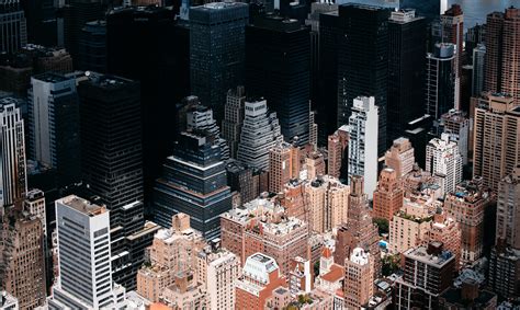 Cityscape Photography: 20 Breathtaking Examples for Creative Inspiration