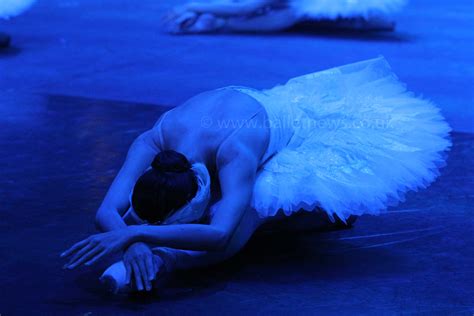 Ballet Backstage Swan Lake In Pictures Ballet News Straight From