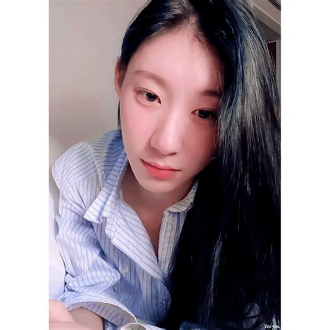 daitzy on Twitter RT Yesyou65 ITZY 채령 https bit ly 3xNC75u