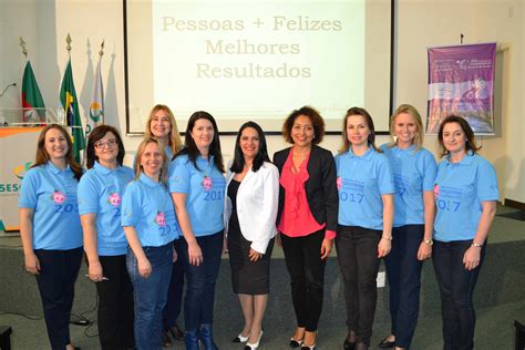 Outubro Rosa Pessoas Felizes Melhores Resultados Central De Notícias