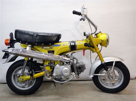 Honda Dax St 50 G Im Erstlack Candy Yellow Special Zu Verkaufen Mini Bike Moped Autos Und