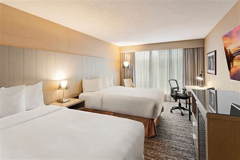 Richmond BC Hotels near Vancouver Airport | Executive Hotel Vancouver ...