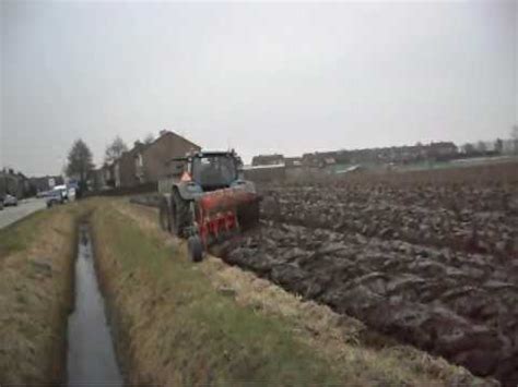 Trekkertrekker Nl Ploegen Met De New Holland Tm Youtube