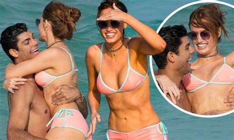 Hot Sexy Haley Kim Bikini Pics