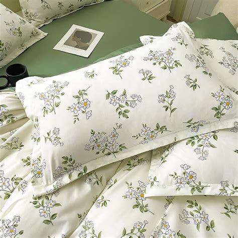 Vintage Chamomile Flower Bedding Set Vintage Aesthetic Bedding Roomtery