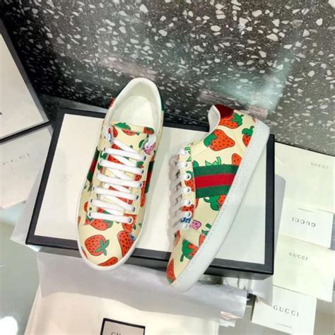 Womens Ace Gg Gucci Strawberry Sneaker Shopee Philippines