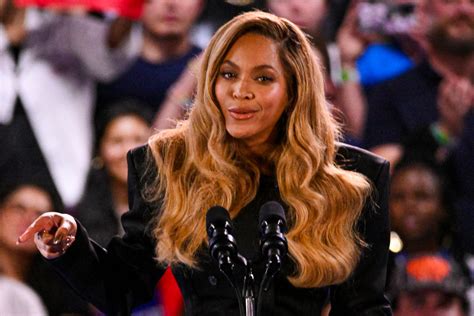 Beyoncés Publicist Shuts Down Cowboy Carter Tour Rumors