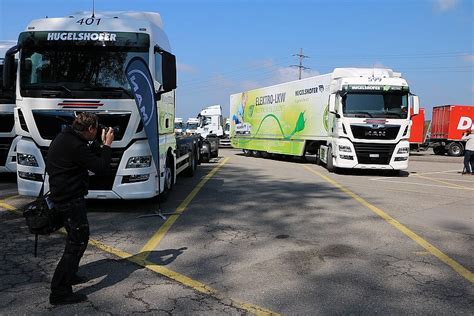 Erster Vollelektrischer 40 Tonnen Sattelzug In Der Schweiz Bei Der