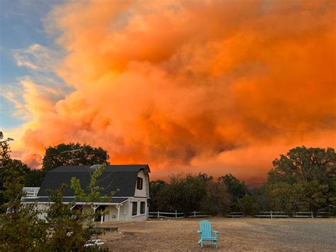 500 People Evacuated And Two Homes Burned Due To Gusting Diablo Winds