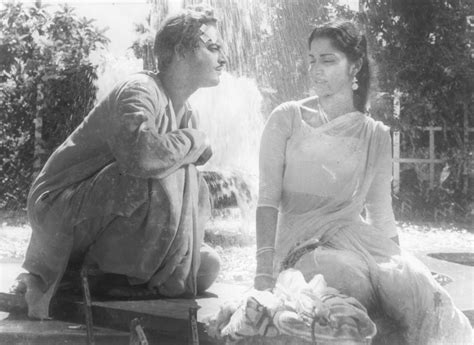 Guru Dutt And Waheeda In Kagaj Ke Phool 1959 Vintage Bollywood