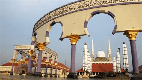 Masjid Agung Semarang Bangunan Megah Di Pusat Kota