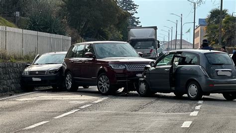 Sp Strada Bloccata Per Un Incidente A Mandello Lecco News