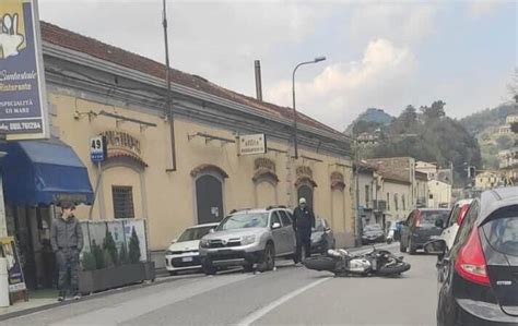 Incidente A Vietri Sul Mare Scontro Tra Furgone E Moto Muore Centauro