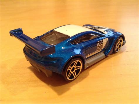 Julian S Hot Wheels Blog Aston Martin Vantage Gt New For