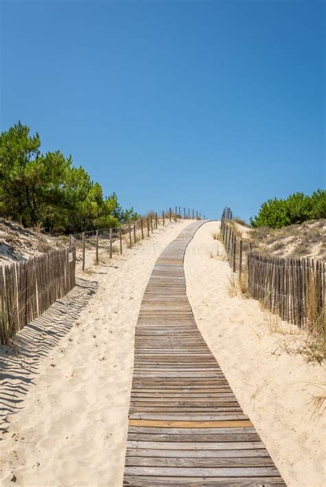 The Beach Of The Dune Of Pilat On The Arcachon Bay, France. Stock Photo - Image of europe, blue ...